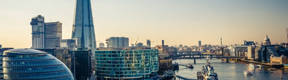 Uitzicht over de Thames en Londen