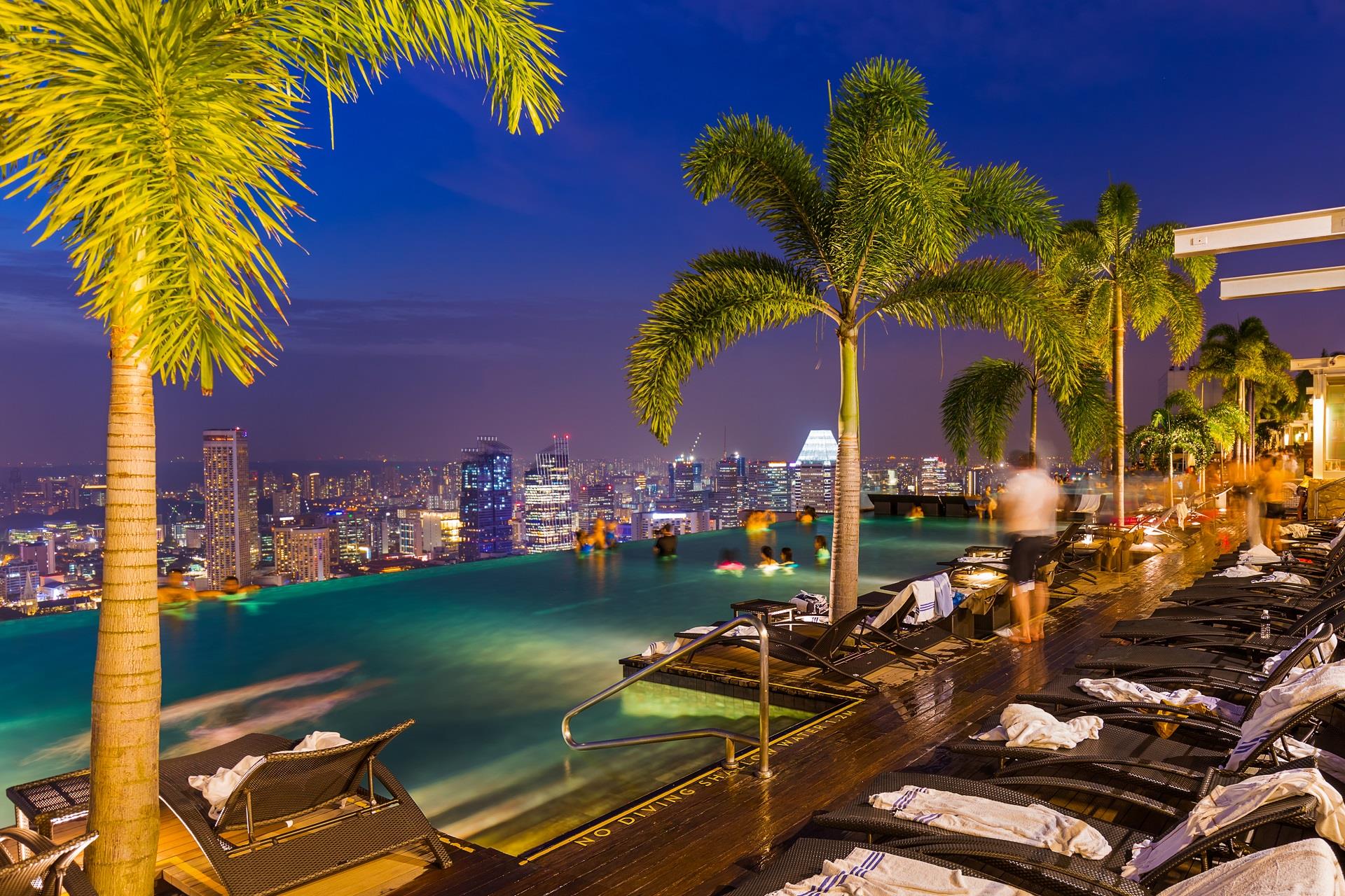 marina-bay-sands-resort-in-singapore-holidayguru-nl