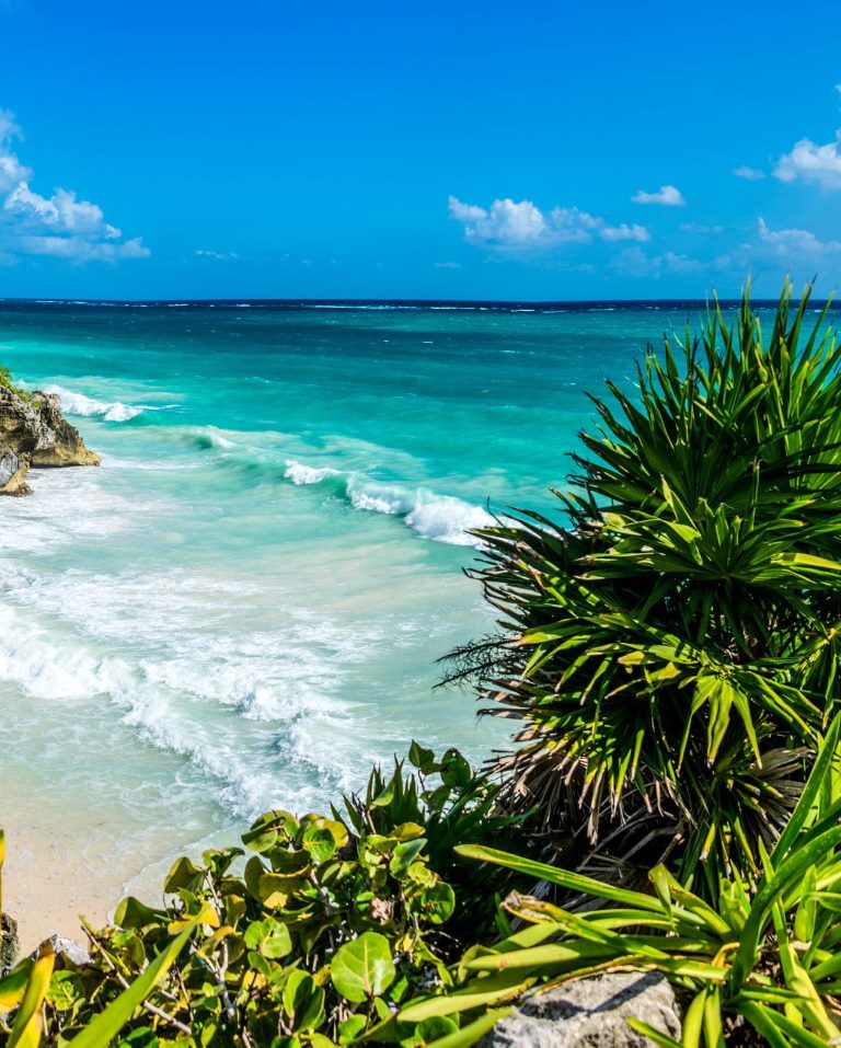 Mexico-Beach-iStock_000058778818_Large-2